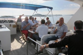 Yacht SEA DREAM -  Flybridge.JPG
